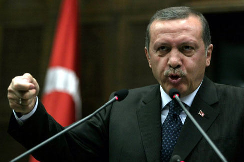 لماذا یساوی اردوغان بین الأکراد وداعش ؟